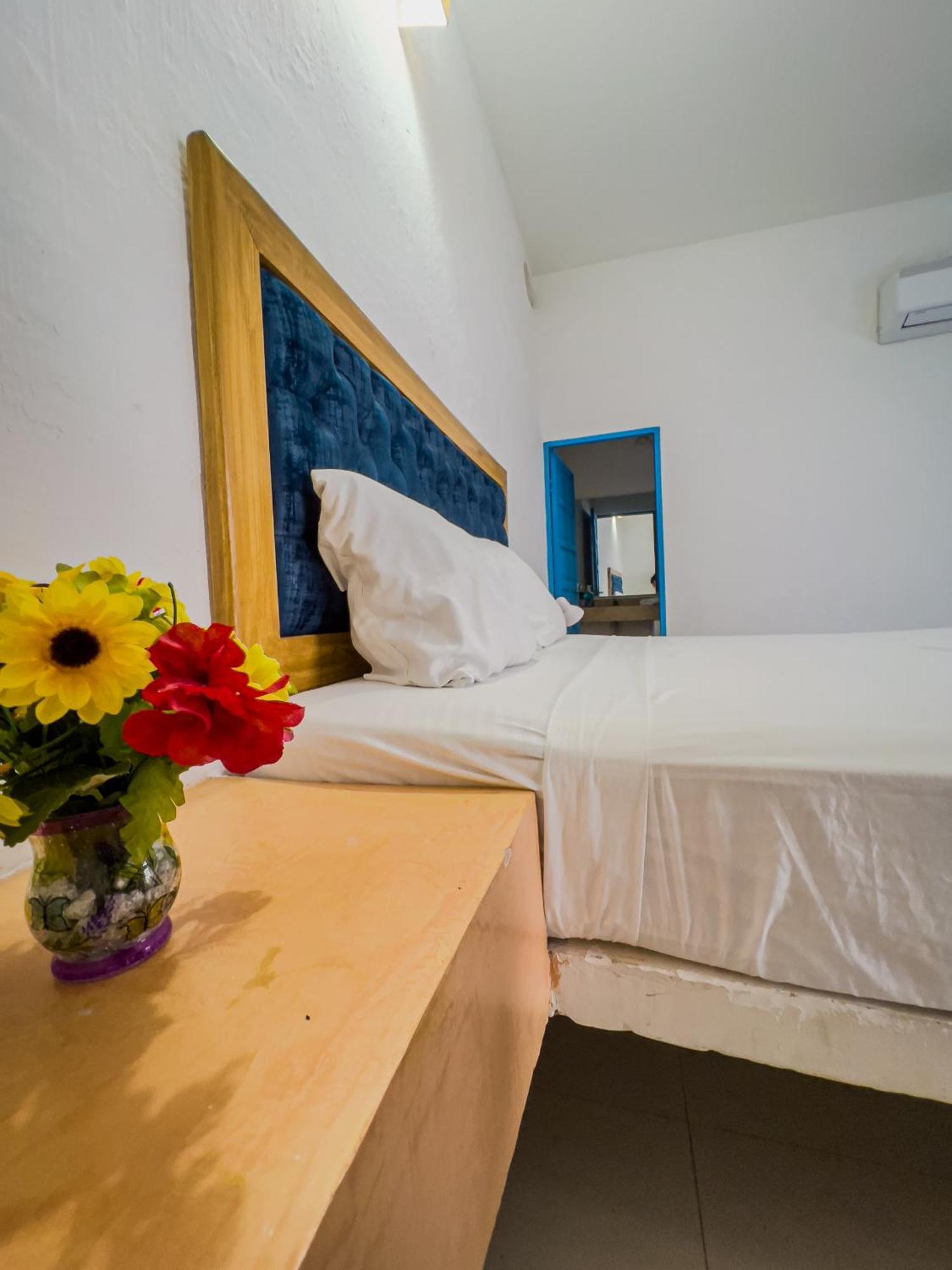 The Blue House Hostel Santa Marta  Esterno foto