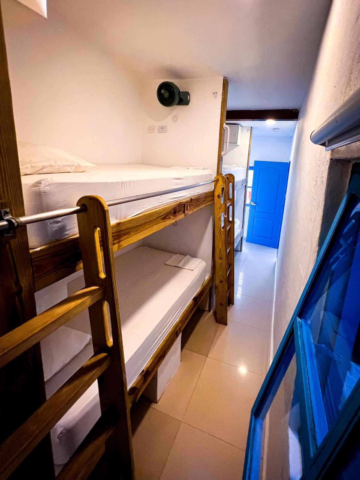 The Blue House Hostel Santa Marta  Esterno foto